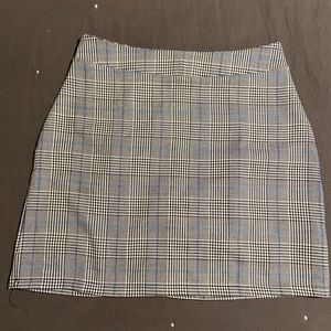 Plaid fitted mini skirt